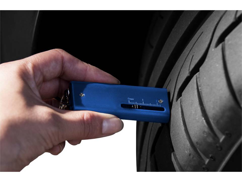 Chicane tyre tread measurer and key light 11
