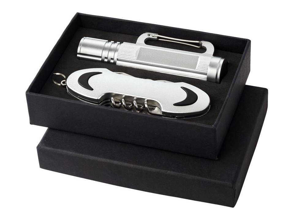 Ranger pocket knife and flashlight gift set 3