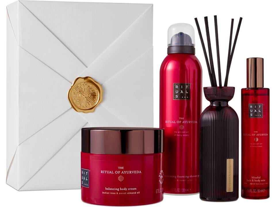 1114205_TheRitualofAyurvedaLargeGiftSet2022_PROBOX