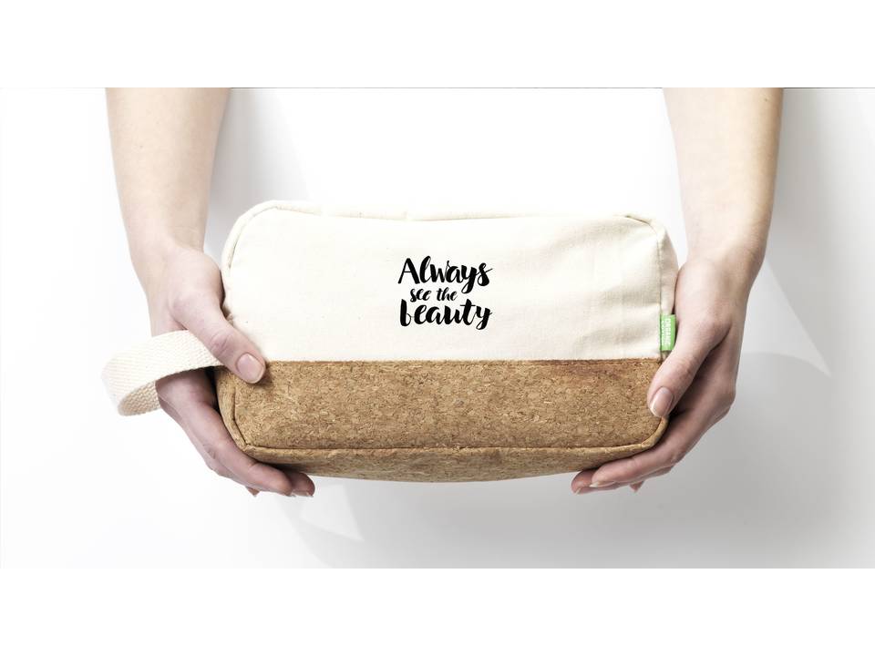 CosCork Eco toiletry bag 6