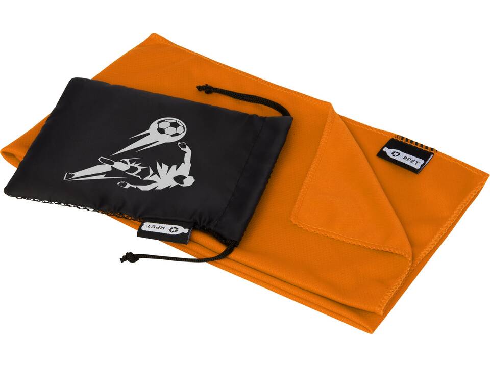 Raquel cooling towel made from recycled PET 10