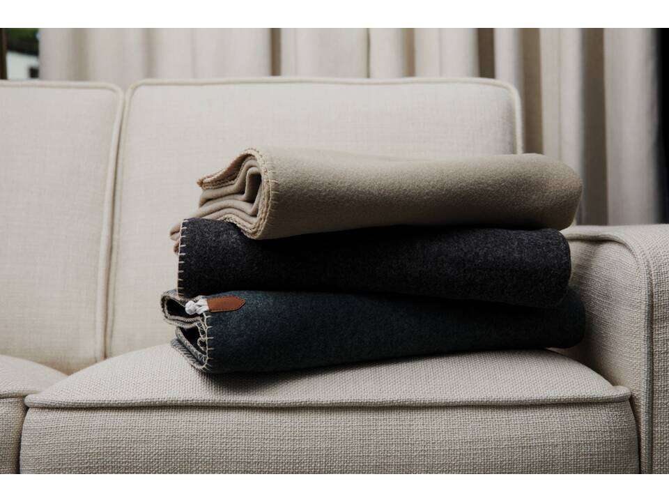 VINGA Bilton recycled blanket 16