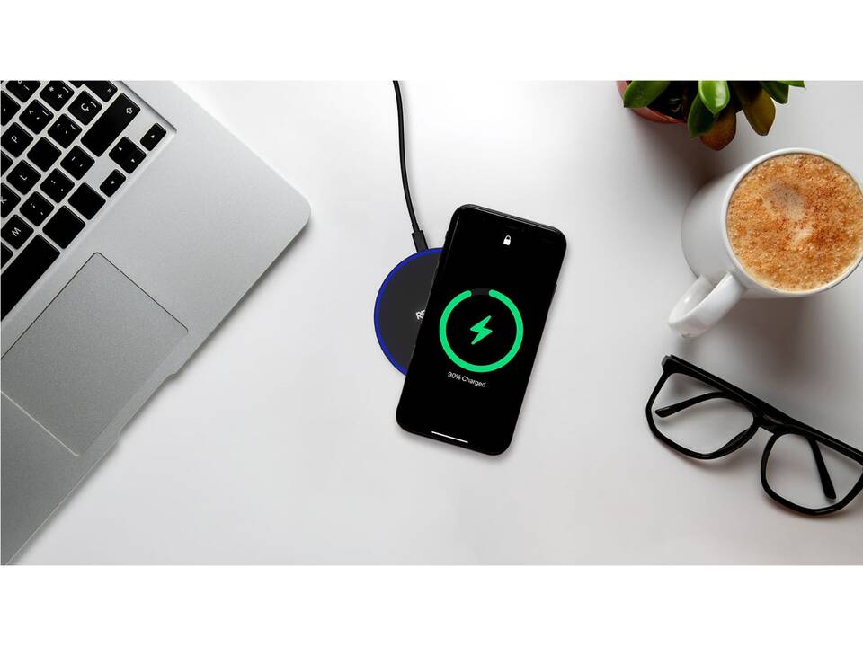 SCX.design W21 15W light-up logo wireless charging pad 4