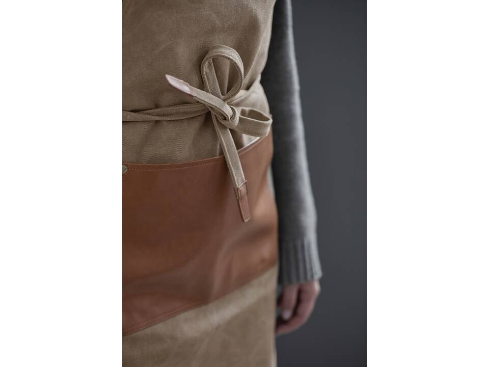 VINGA Asado Apron 27