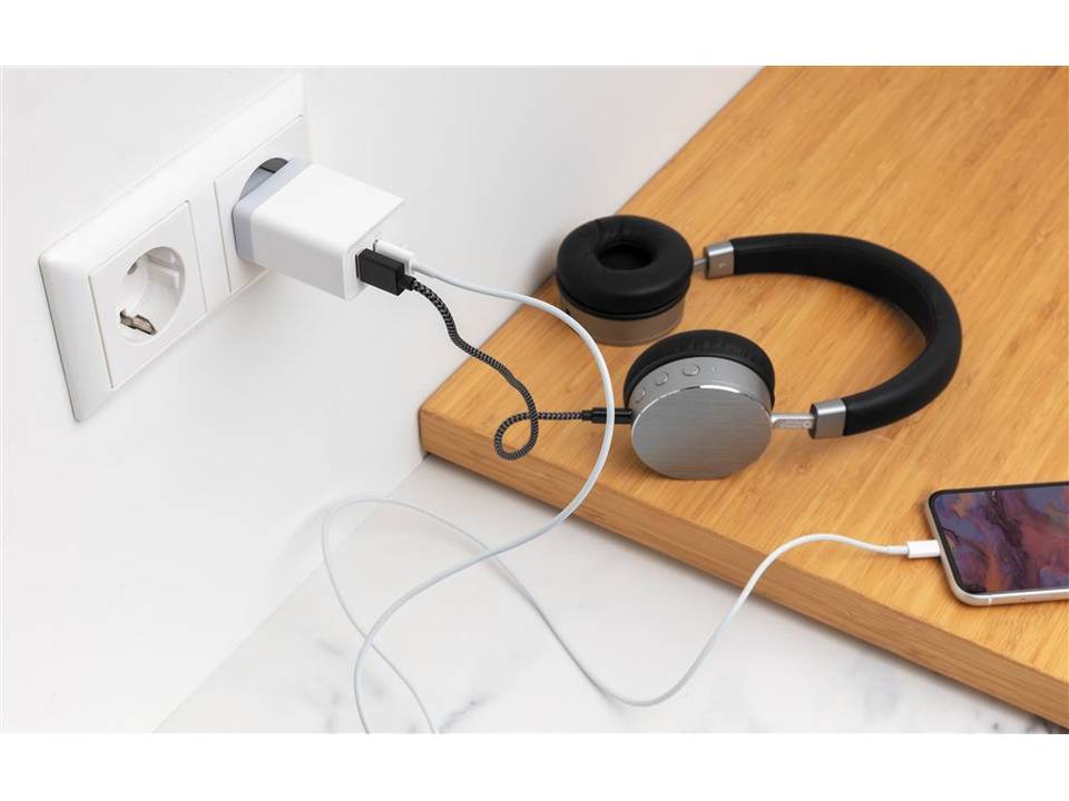 30W Fast wall charger dual output with PD 5