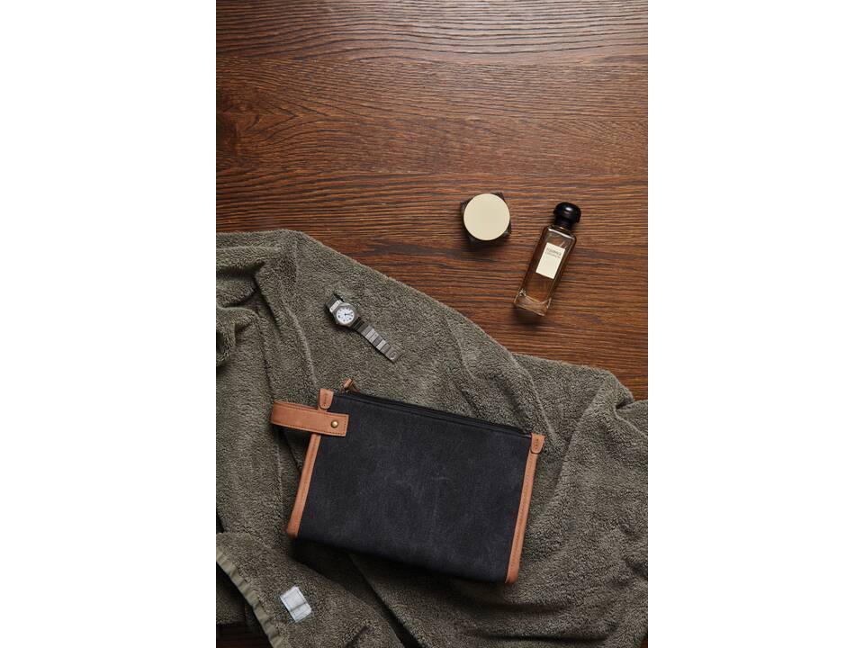 VINGA Bosler wash bag 9