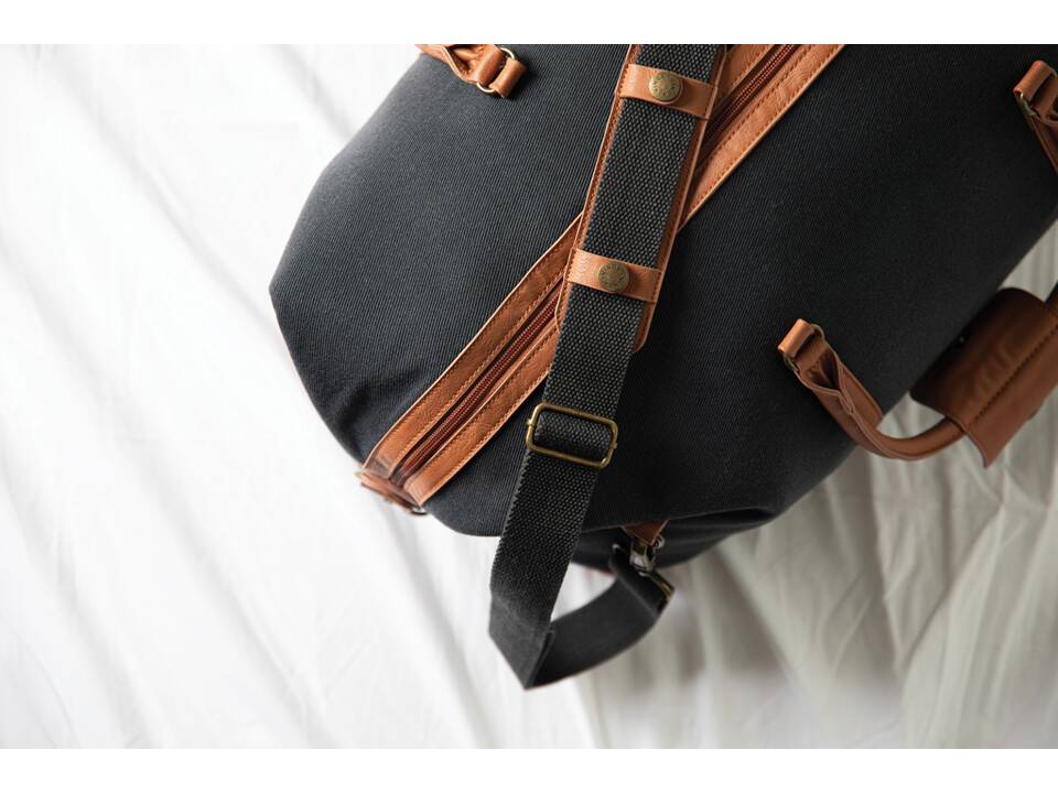 VINGA Sloane RPET weekender bag 17