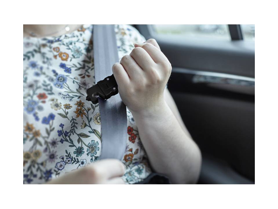 Multifunctional safety tool 4