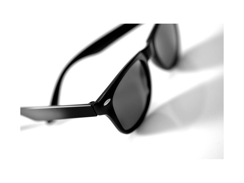 Classic fashion sunglasses 3