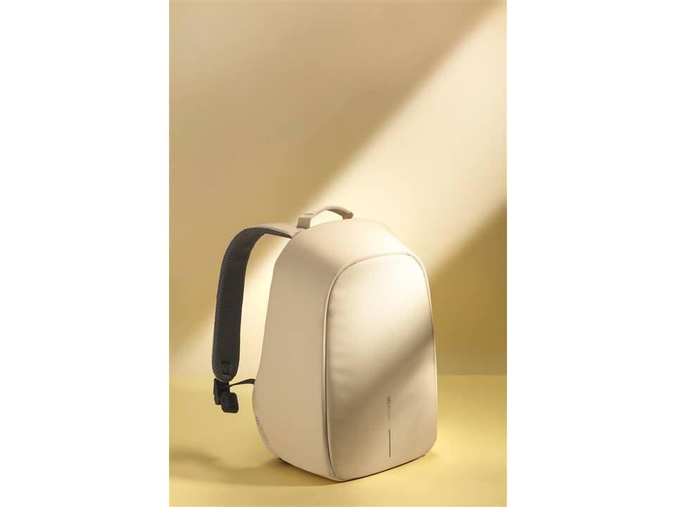 Bobby Hero Spring, Anti-theft backpack 14