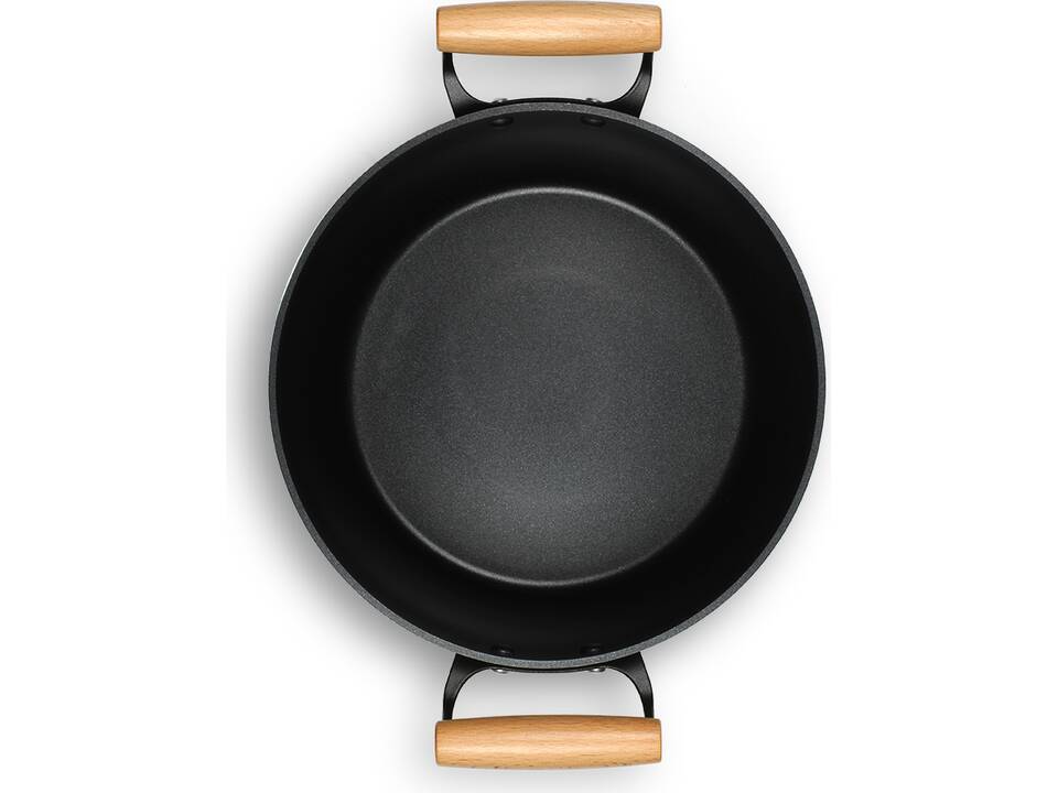 Stewpot with wooden handles 2