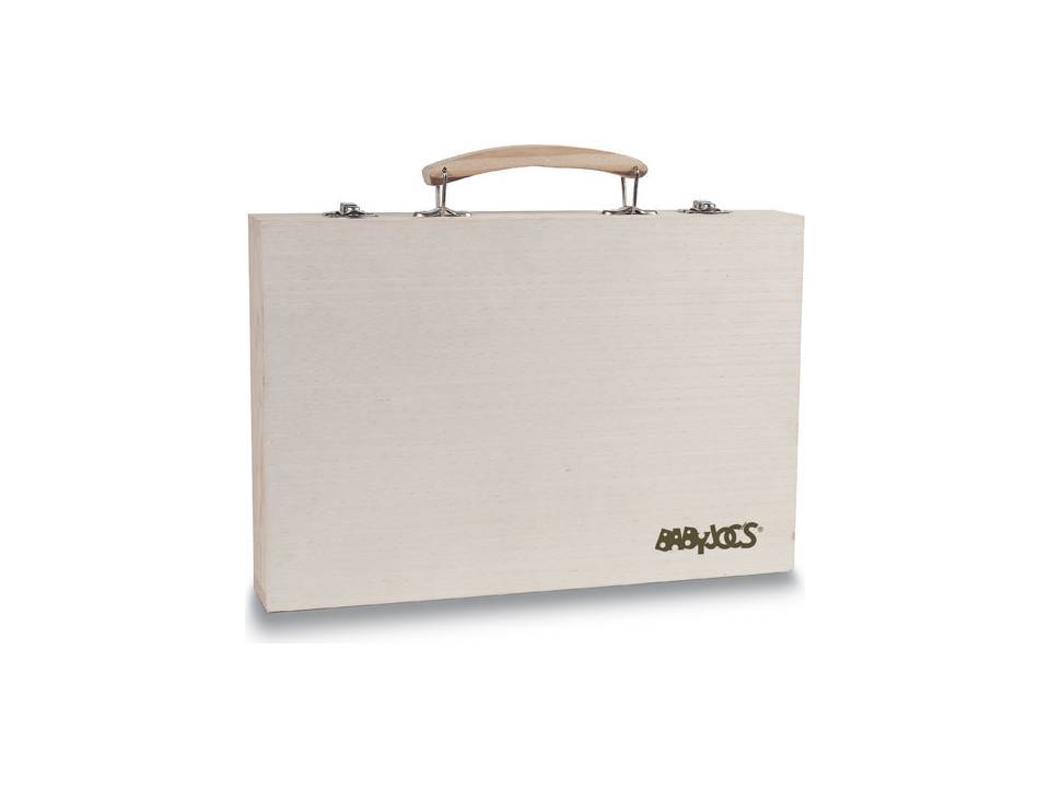 Artist's set in wooden box 4