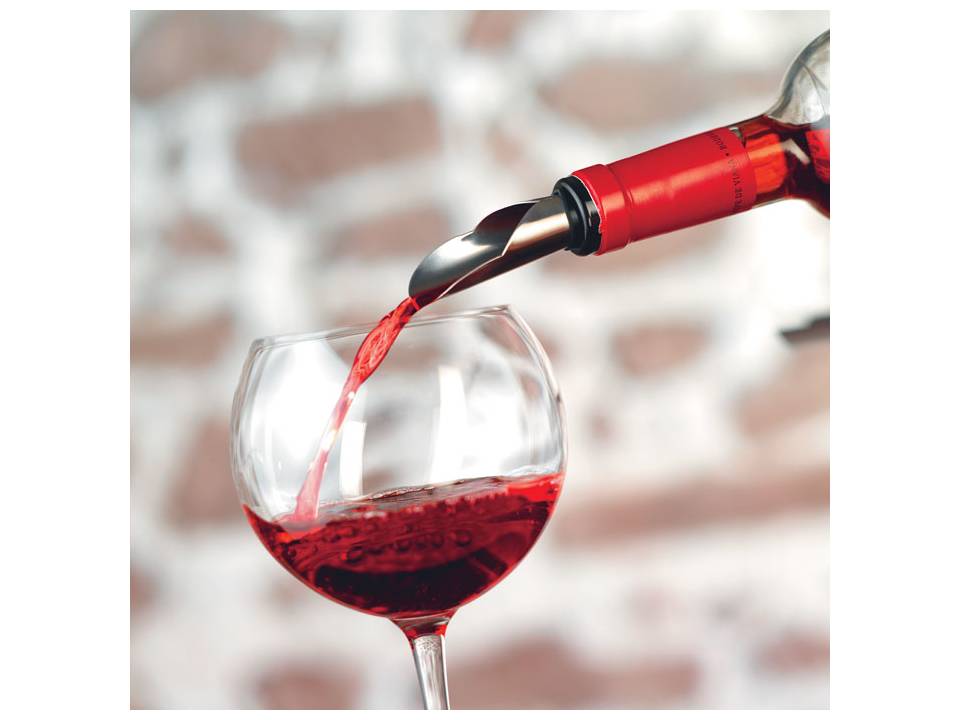 Wine set in wooden box 2