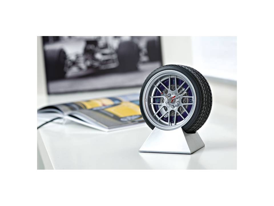 Desk clock in wheel shape 2