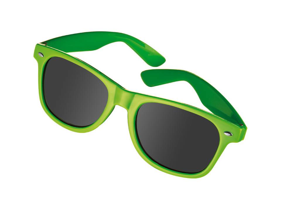 Sun glasses in nerd look 5