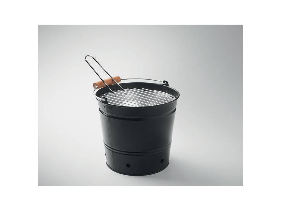 Portable bucket barbecue 5
