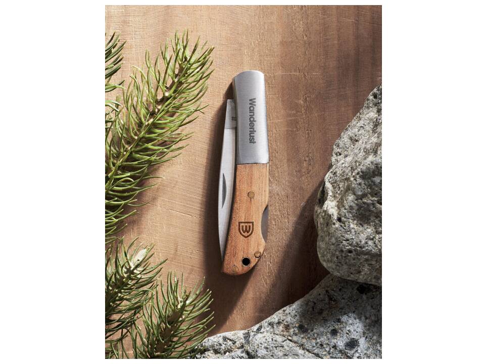 Foldable knife in acacia wood 5