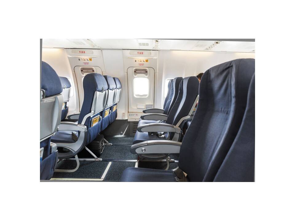 Underseat luggage trolley 9