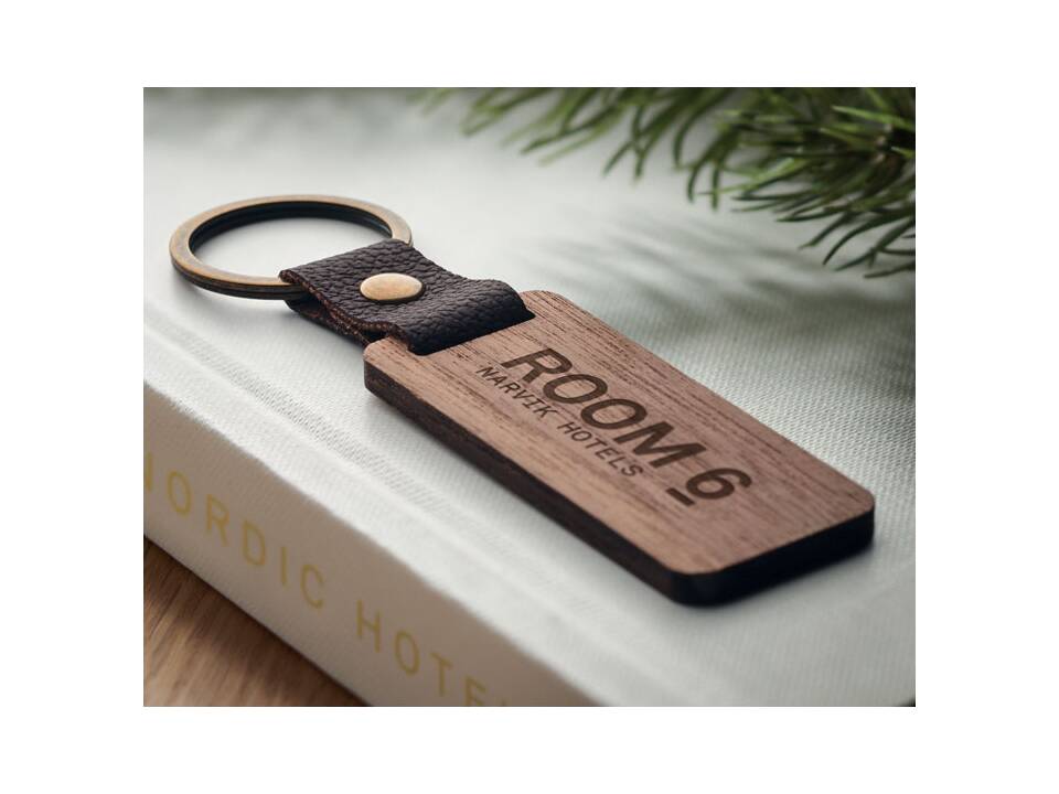 Key ring in walnut and PU 7