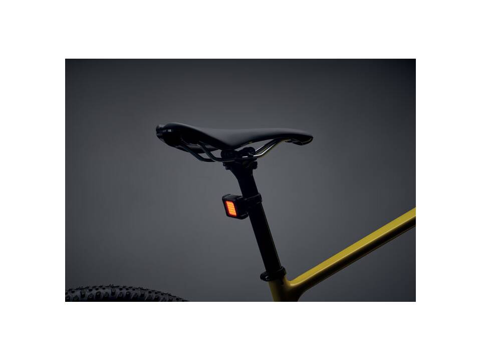 Rechargeable bike light set 4