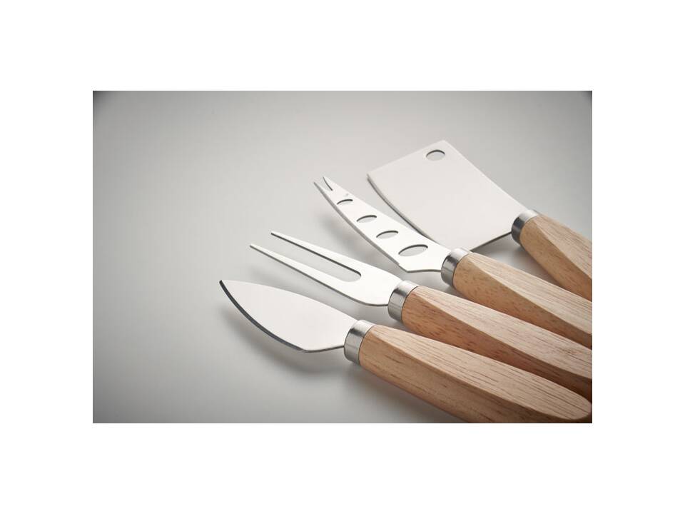 Set of 4 cheese knives 3