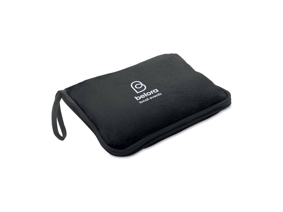 2 in 1 travel blanket set 3