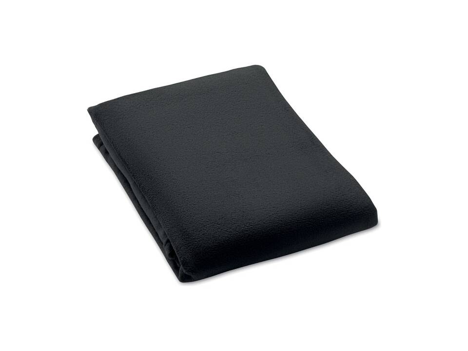 2 in 1 travel blanket set 1