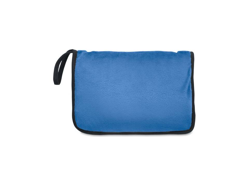 2 in 1 travel blanket set 9