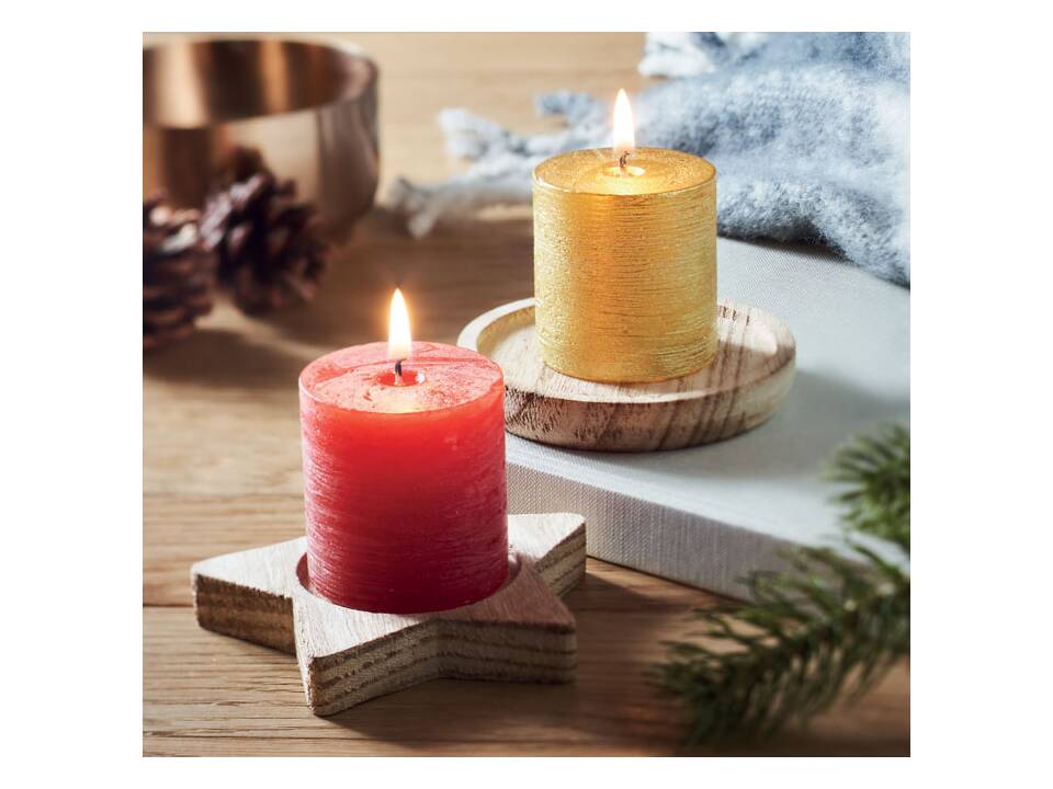 Candle on round wooden base 4