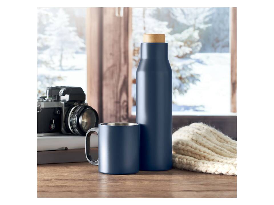 Double wall flask 500 ml 3