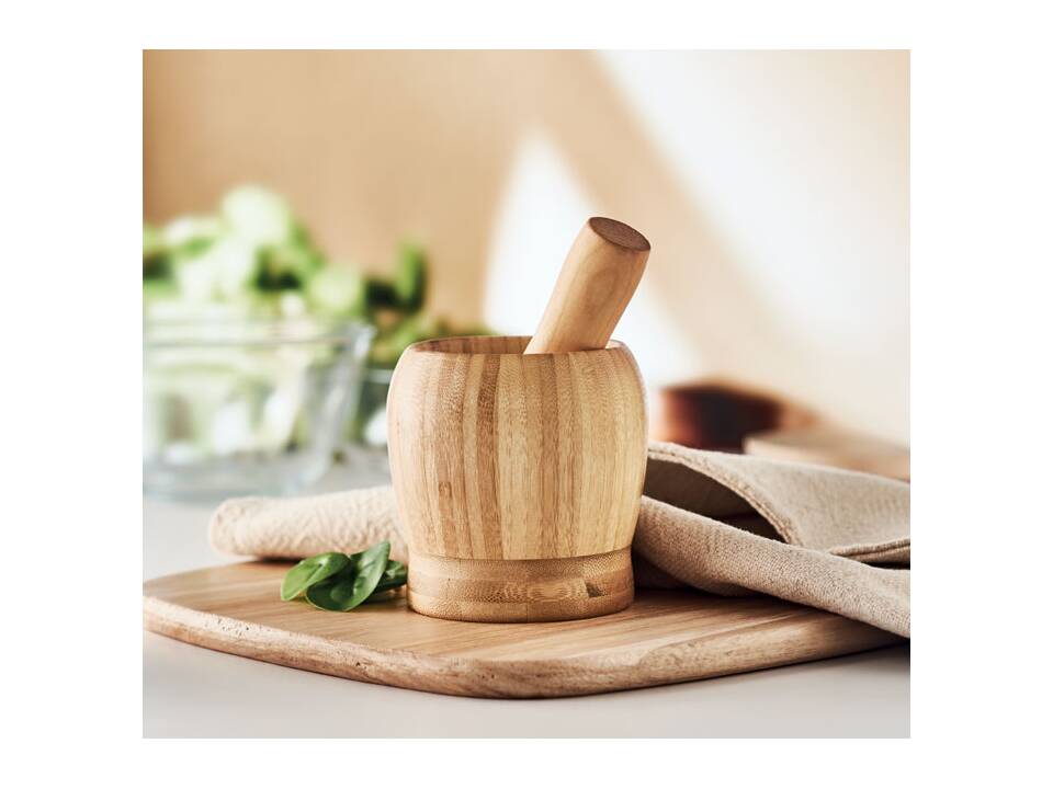 Mortar and pestle crush in bamboo 4