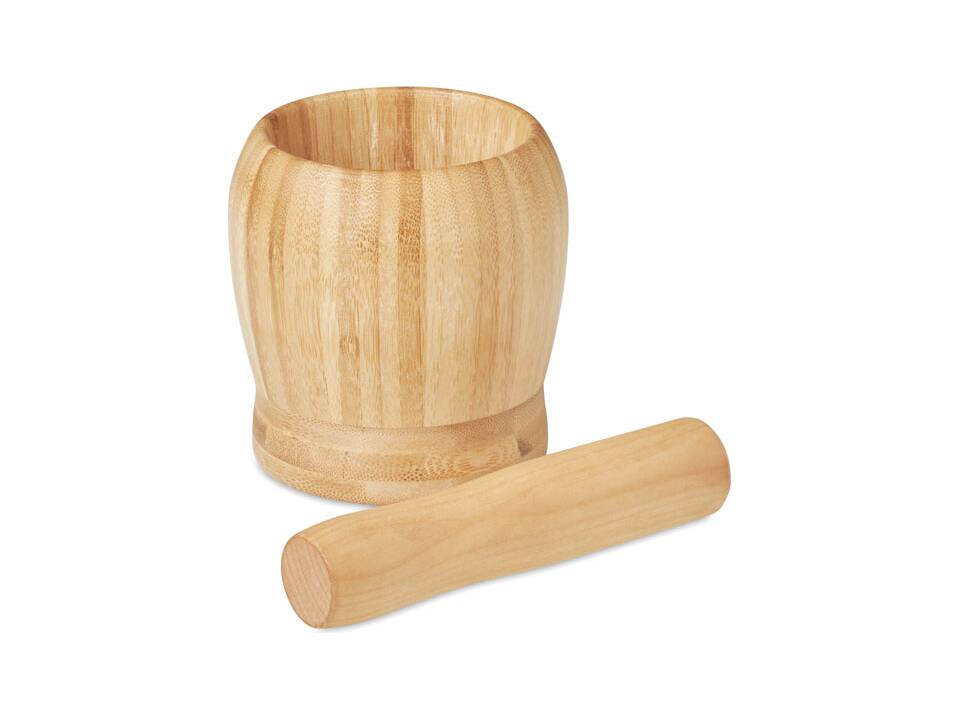 Mortar and pestle crush in bamboo 2