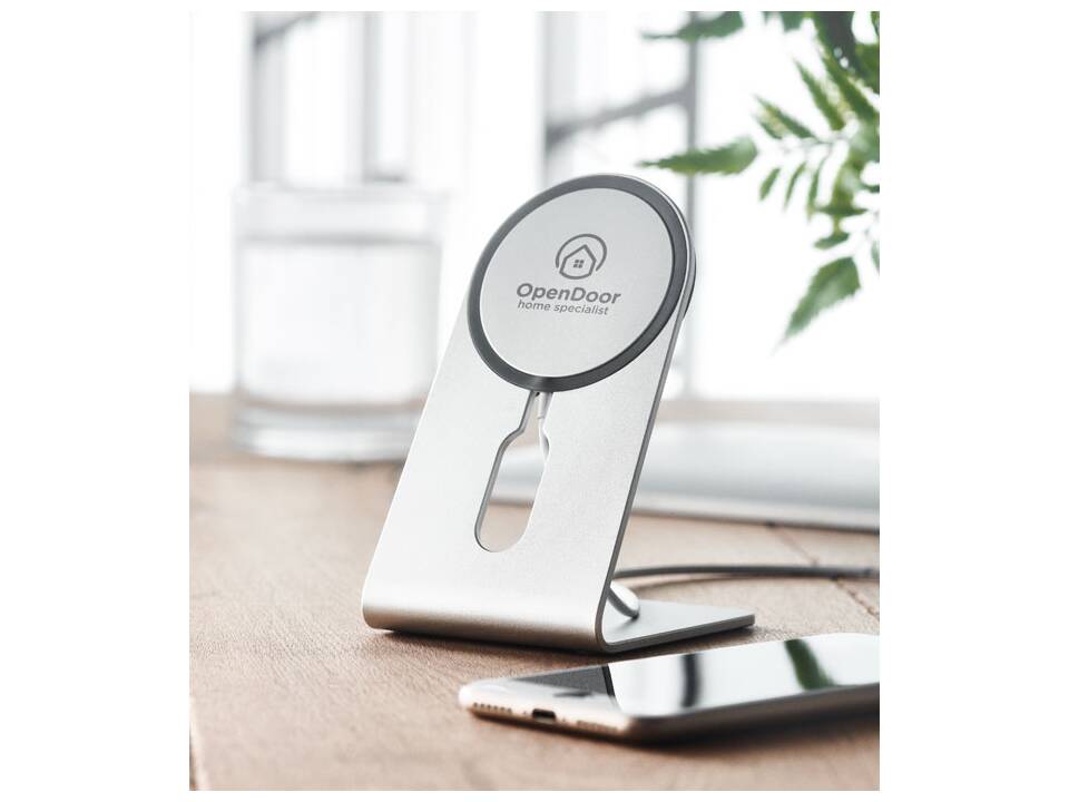 Portable magnetic charger 15W 7