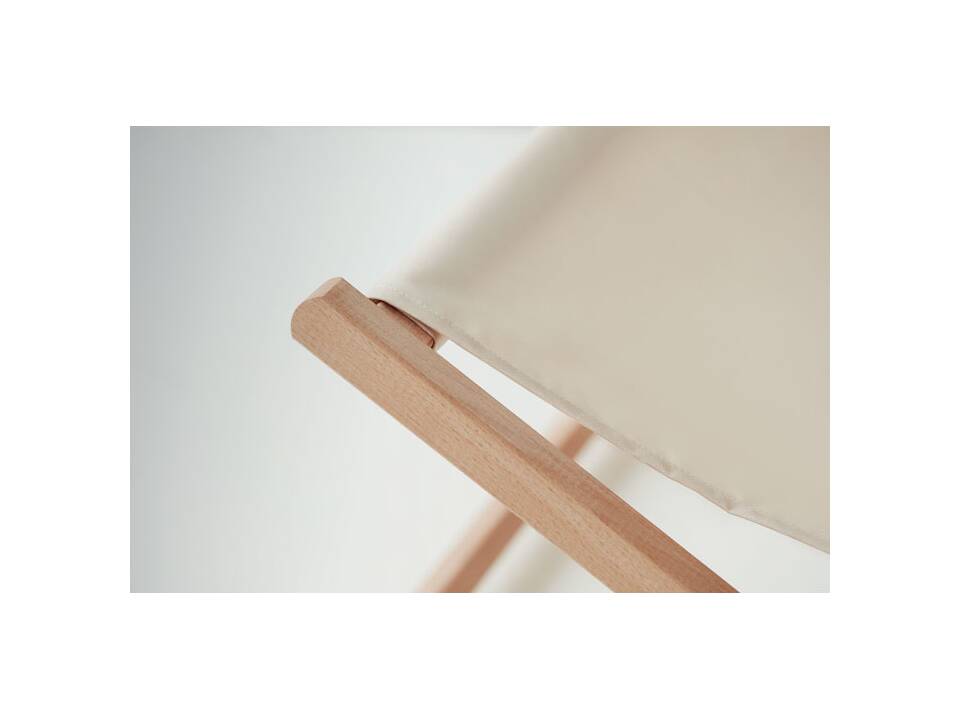 Beach chair in wood 1