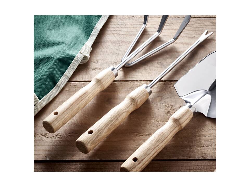 Garden tools in apron 5