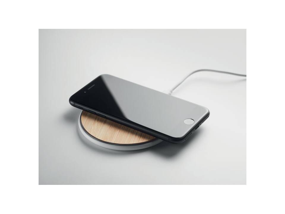 wireless charger 10W in bamboo 5