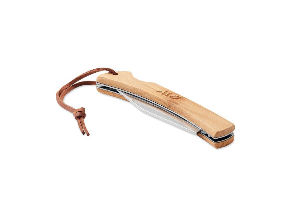 Foldable knife in bamboo 4