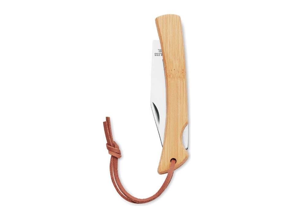 Foldable knife in bamboo 1