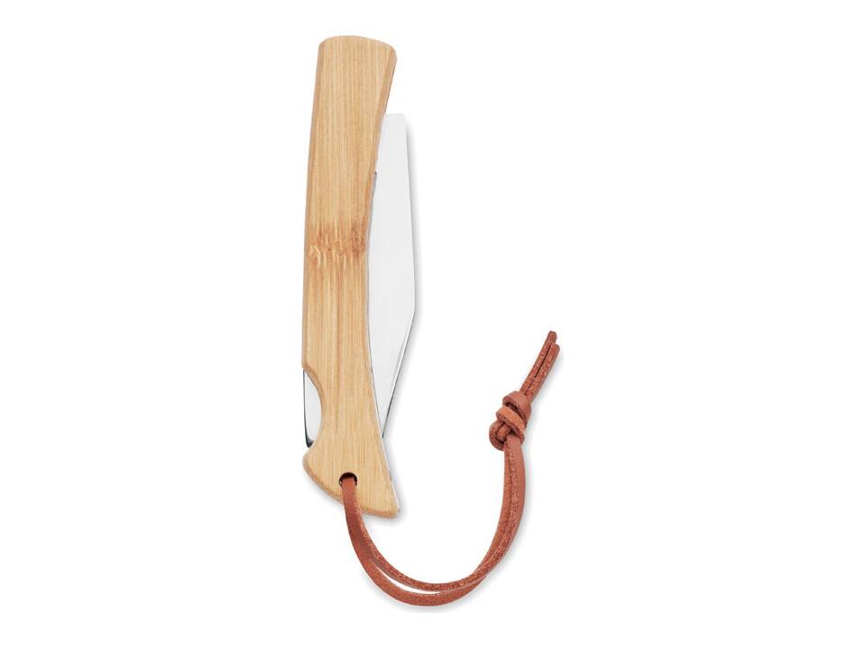 Foldable knife in bamboo 3