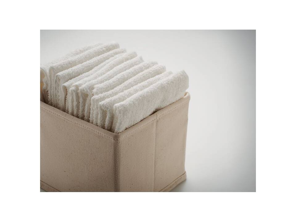 Small storage box 220 gr/m² 3