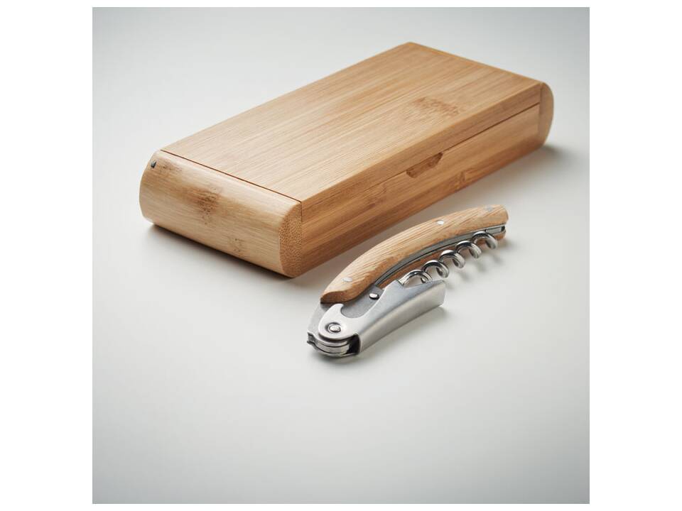 Waiters knife in bamboo 1