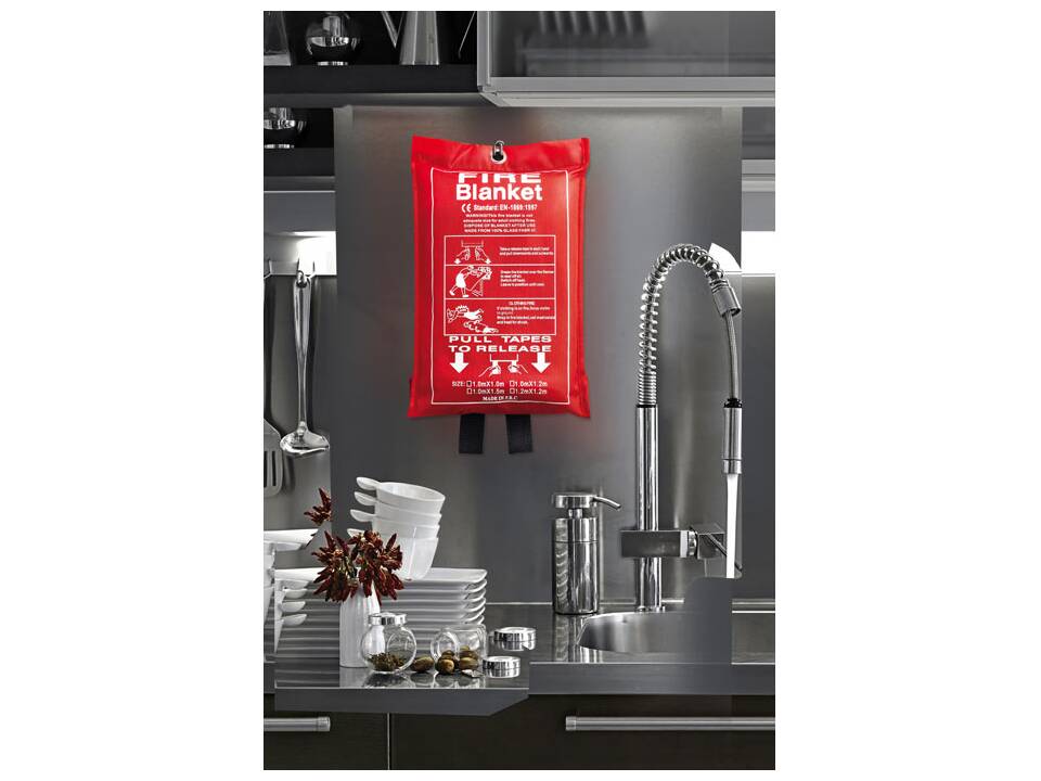 Fire blanket in a pouch 3