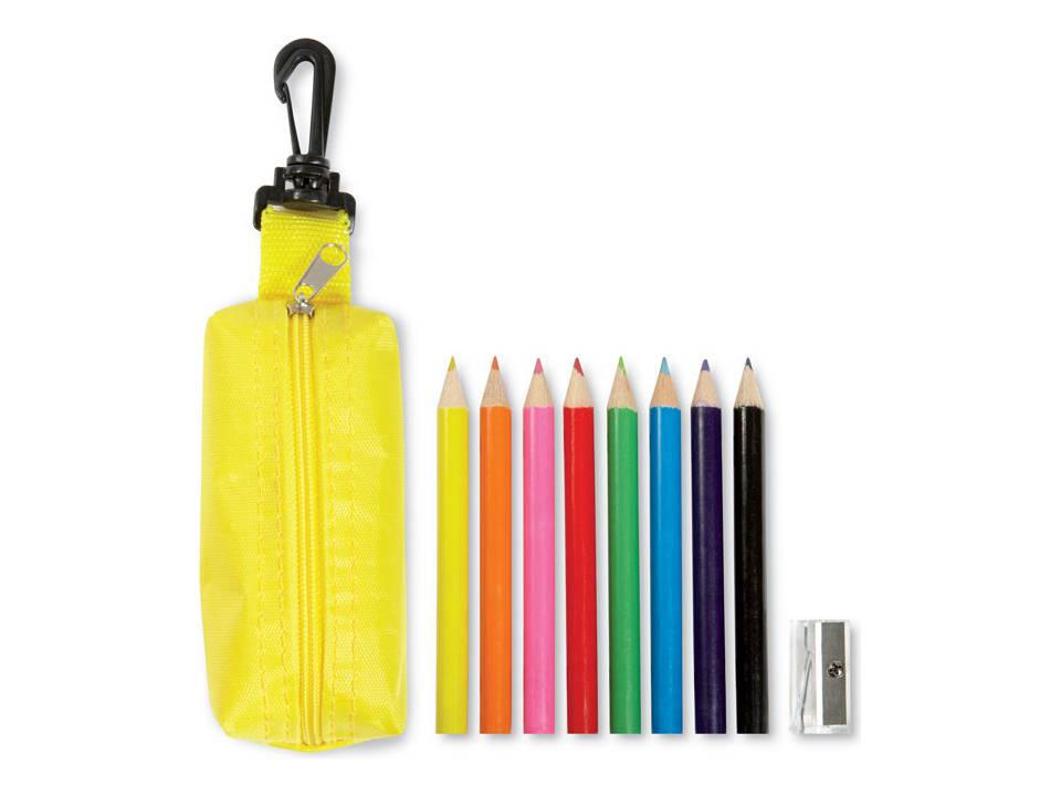 8 colouring pencils in pouch 2