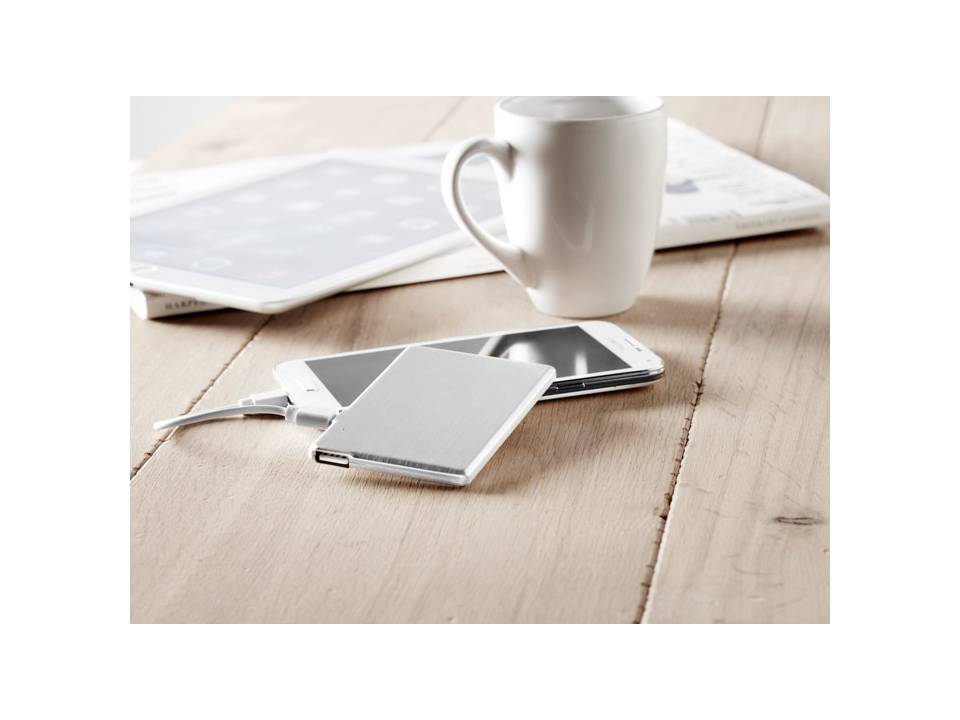 USB and power bank 3