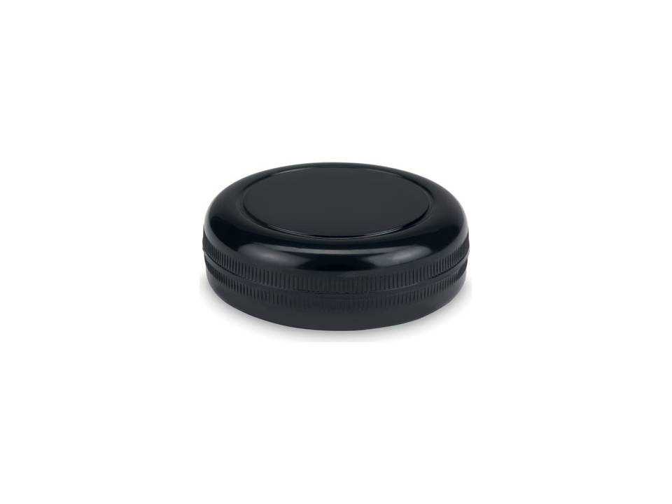 Shoe polish in plastic case 3