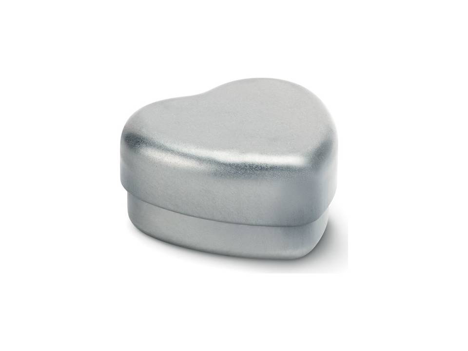 Lip Balm in heart shape tin 1