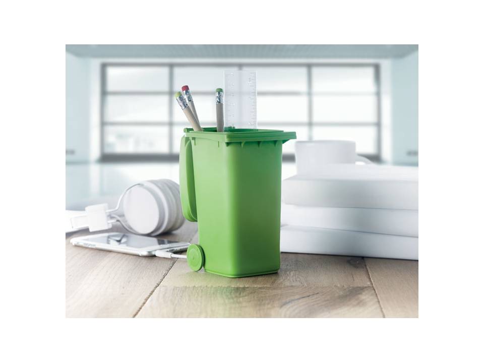 Wheelie bin pen holder 5