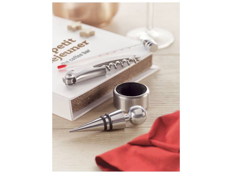 4 pcs wine set in book gift 3