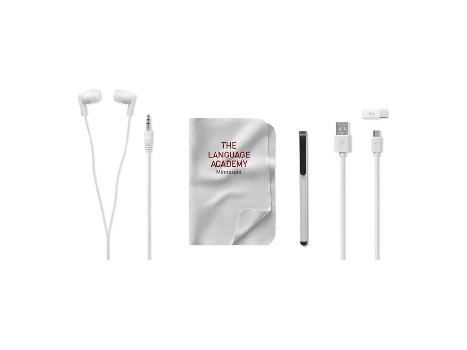 Travel set with earphones 2