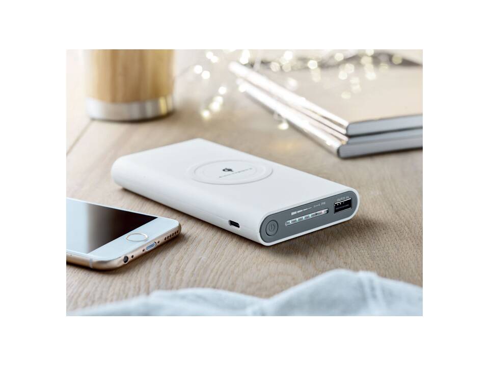 Wireless power bank Type C 11